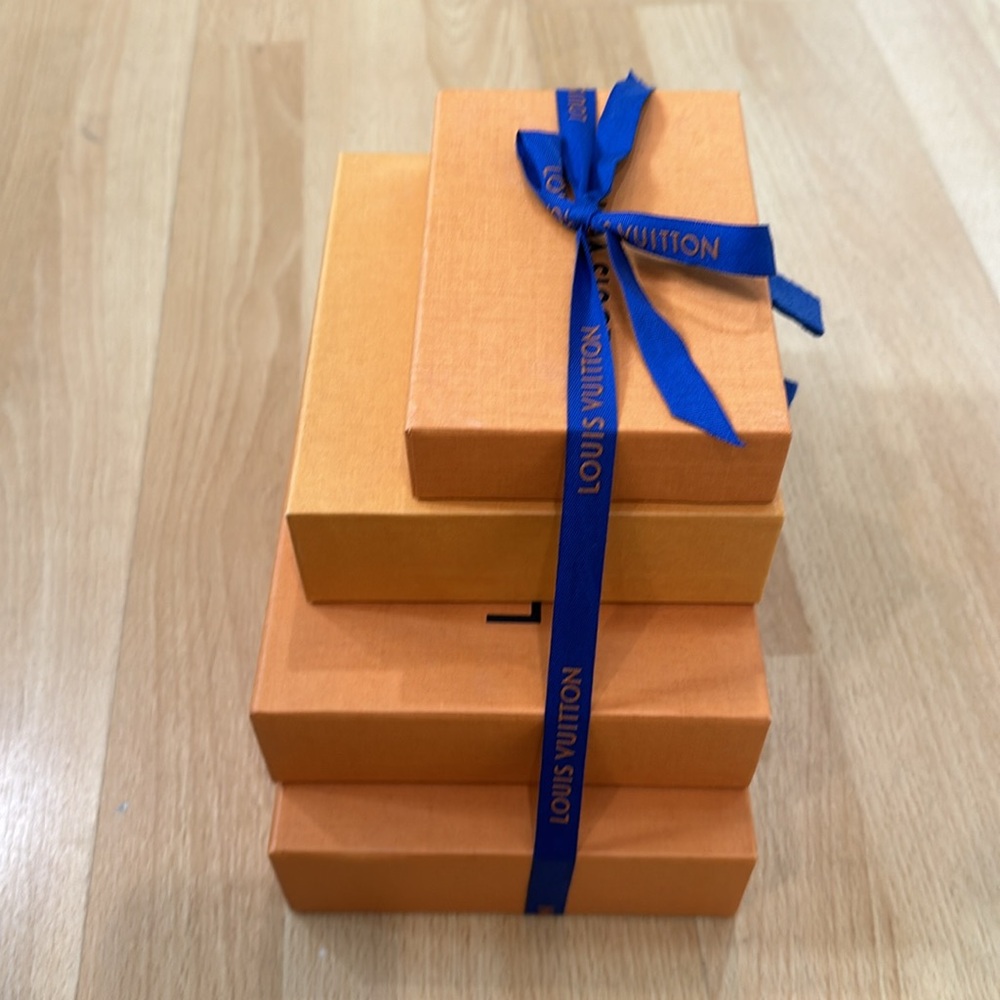 Louis Vuitton stacking boxes - Picture 13 of 16